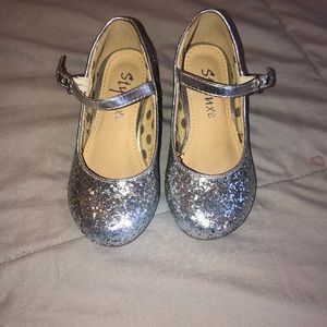 Toddler glitter heels